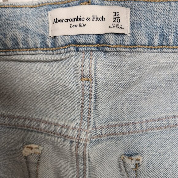 Abercrombie & Fitch Button Fly Light Wash Jean Shorts Size 20 Low Rise - Picture 4 of 8